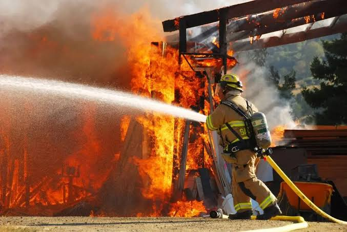 Strengthening Workplace Preparedness with Professional Fire Watch Service Coverage